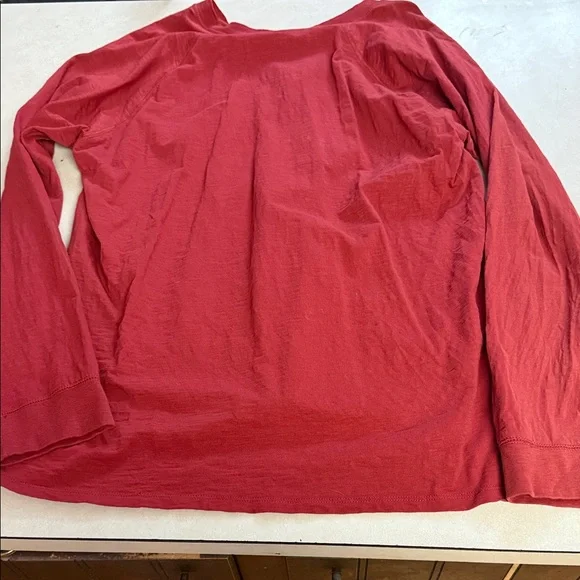 GAP Men's Long Sleeve Red Henley Shirt 🐯 - Picture 11 of 12